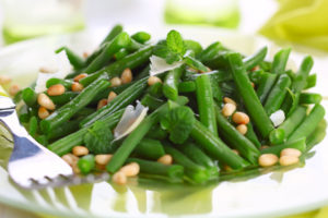 green beans with parmesan and pine nuts